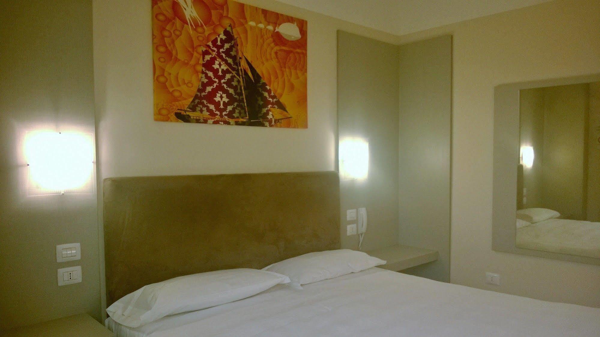 Hotel Motel Piu' Vaiano Cremasco Exteriör bild